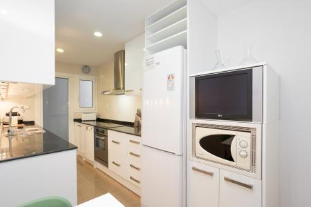 Appartement te huur in Barcelona Llança - Av. Roma (til December 17th Only)
