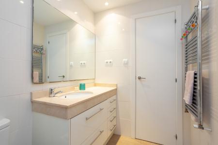 Appartement te huur in Barcelona Llança - Av. Roma (til December 17th Only)