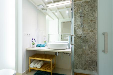 Appartement te huur in Barcelona Creu Coberta - Moianes