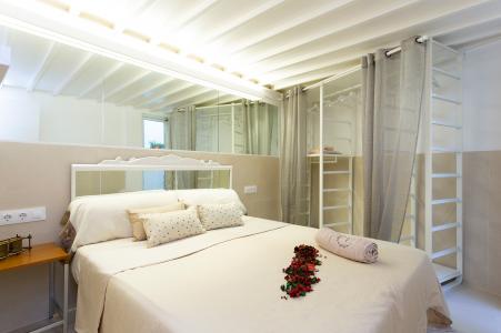 Appartement te huur in Barcelona Creu Coberta - Moianes
