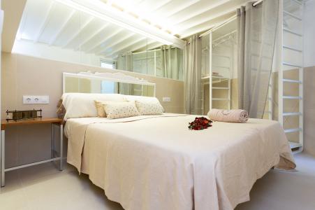 Appartement te huur in Barcelona Creu Coberta - Moianes
