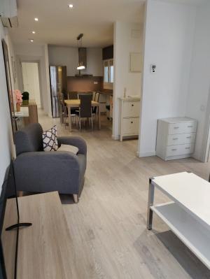 Appartement te huur in Barcelona Carretera Collblanc - Cardenal Reig