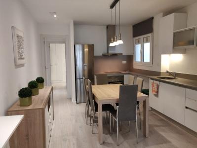 Appartement te huur in Barcelona Carretera Collblanc - Cardenal Reig