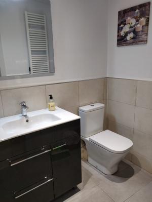 Appartement te huur in Barcelona Carretera Collblanc - Cardenal Reig