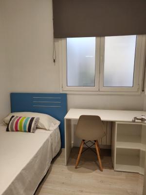 Appartement te huur in Barcelona Carretera Collblanc - Cardenal Reig