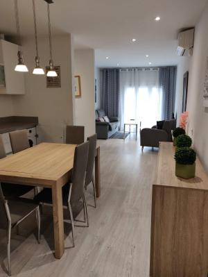 Appartement te huur in Barcelona Carretera Collblanc - Cardenal Reig