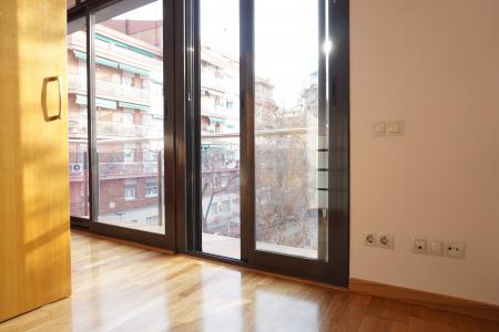 Apartment for Rent in Barcelona Pistó - Plaça Can Robacols