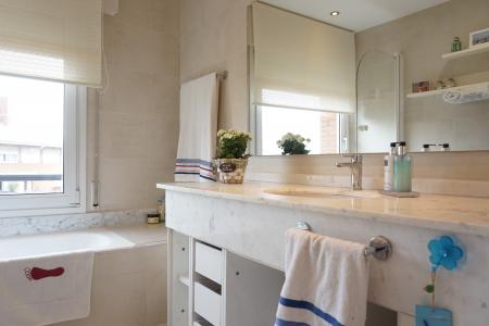 Appartement te huur in Barcelona Marina - Av D'icària