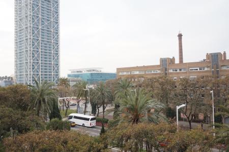 Appartement te huur in Barcelona Marina - Av D'icària
