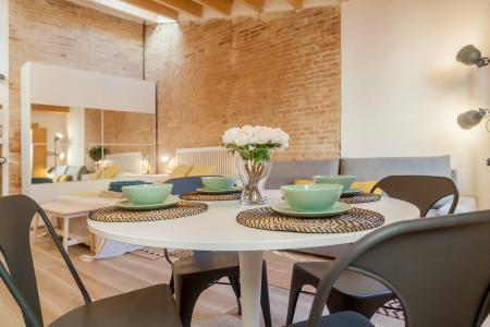Appartement te huur in Barcelona Riera Alta (2 Limpiezas/mes Incluidas)