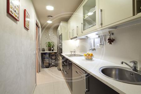 Appartement te huur in Barcelona Corcega - Sicilia