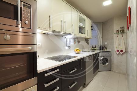 Appartement te huur in Barcelona Corcega - Sicilia