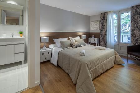 Appartement te Korte termijn huren in Barcelona Ronda De Sant Pau - Parlament (til December Only)