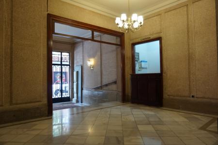 Appartement te huur in Barcelona Aragó - Calabria