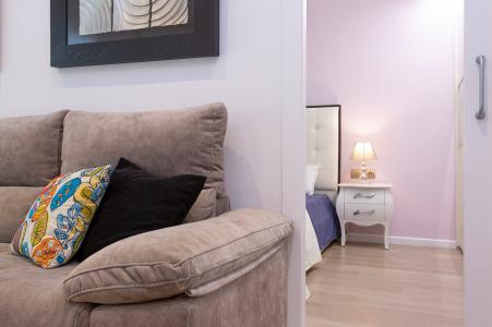 Appartement te huur in Barcelona Corsega - Sicilia