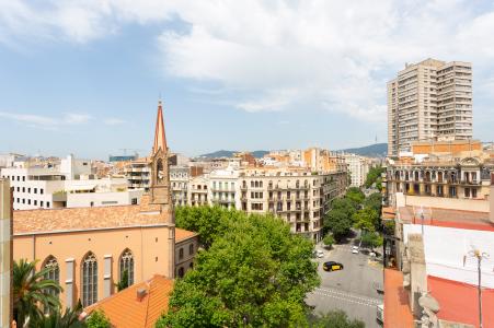 Appartement te huur in Barcelona Casanova - Consell De Cent