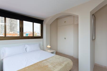 Appartement te huur in Barcelona Casanova - Consell De Cent