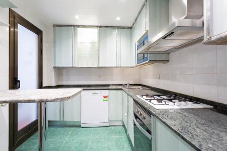 Appartement te huur in Barcelona Casanova - Consell De Cent