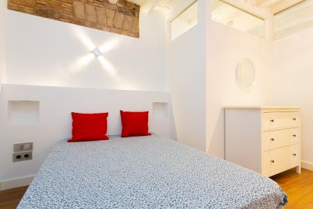 Piso con balcón en Ciutat Vella