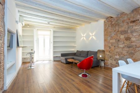 Piso con balcón en Ciutat Vella