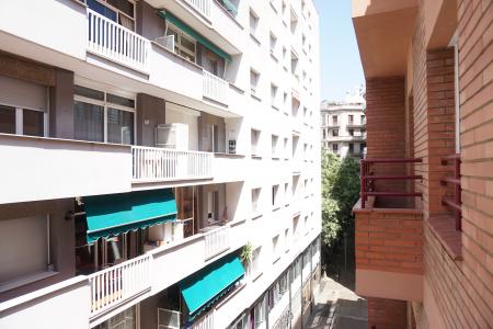 Apartment for Rent in Barcelona Nou De Dulce - Ronda De Sant Antoni
