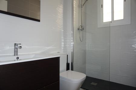 Apartment for Rent in Barcelona Nou De Dulce - Ronda De Sant Antoni