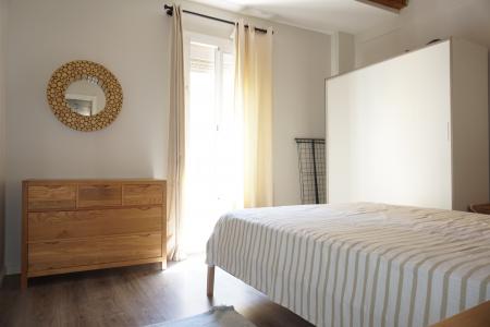 Apartment for Rent in Barcelona Nou De Dulce - Ronda De Sant Antoni