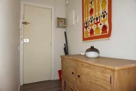 Apartment for Rent in Barcelona Nou De Dulce - Ronda De Sant Antoni