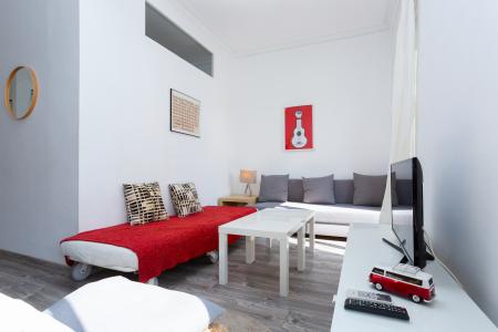 Appartamento in Affitto a Barcelona Villarroel - Consell De Cent