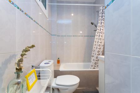 Appartamento in Affitto a Barcelona Villarroel - Consell De Cent