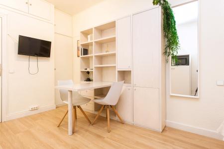Studio in Affitto a Barcelona Passeig De Sant Joan - Industria
