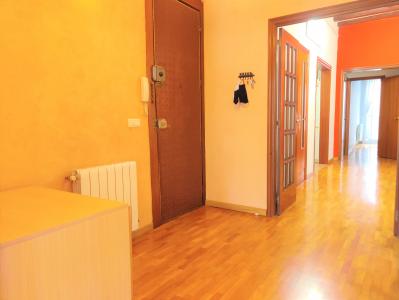 Appartement te huur in Barcelona De L´est - Nou De La Rambla (wifi Soon)