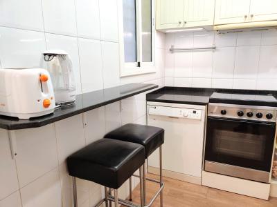 Appartement te huur in Barcelona De L´est - Nou De La Rambla (wifi Soon)