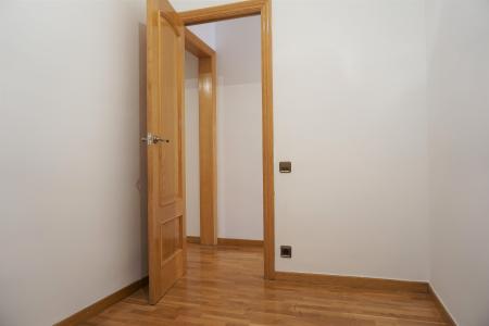 Appartement te huur in Barcelona Còrsega - Sicília