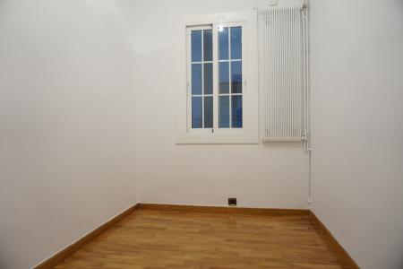Appartement te huur in Barcelona Còrsega - Sicília