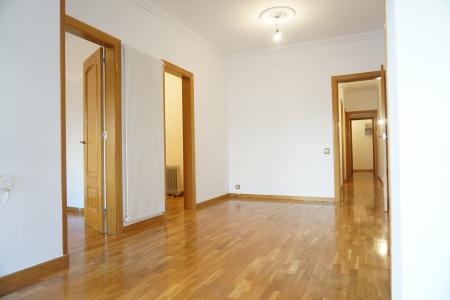 Appartement te huur in Barcelona Còrsega - Sicília