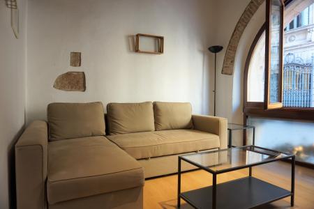 Appartement te huur in Barcelona Llibreteria - Plaça Sant Jaume (iva Incluido)