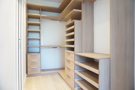 Appartement te huur in Sant Just Desvern Carretera Reial - Plaça Montserrat Roig