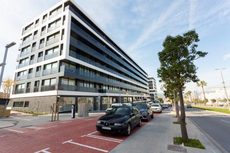 Appartement te huur in Sant Just Desvern Carretera Reial - Plaça Montserrat Roig