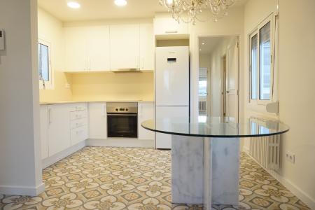 Appartement te huur in Barcelona Muntaner - Diputació