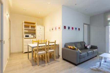 Appartement te huur in Barcelona Villarroel - Consell De Cent