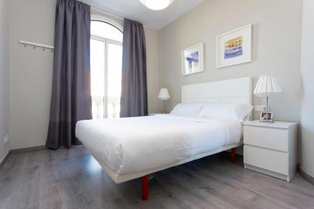 Appartement te huur in Barcelona Av. Paralel - Entença