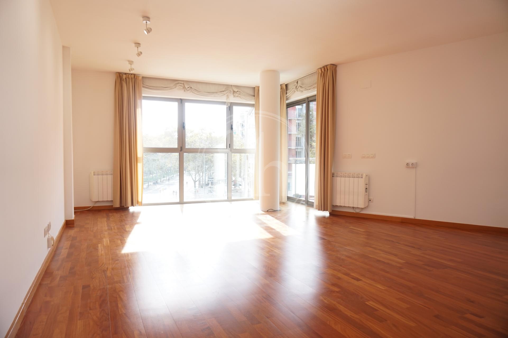 Wohnung zur Miete in Barcelona Avinguda Meridiana - Wellington