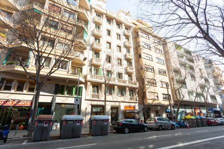 Penthouse te huur in Barcelona Viladomat - Av Josep Tarradellas