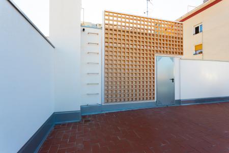 Piso con terraza en Sant Martí