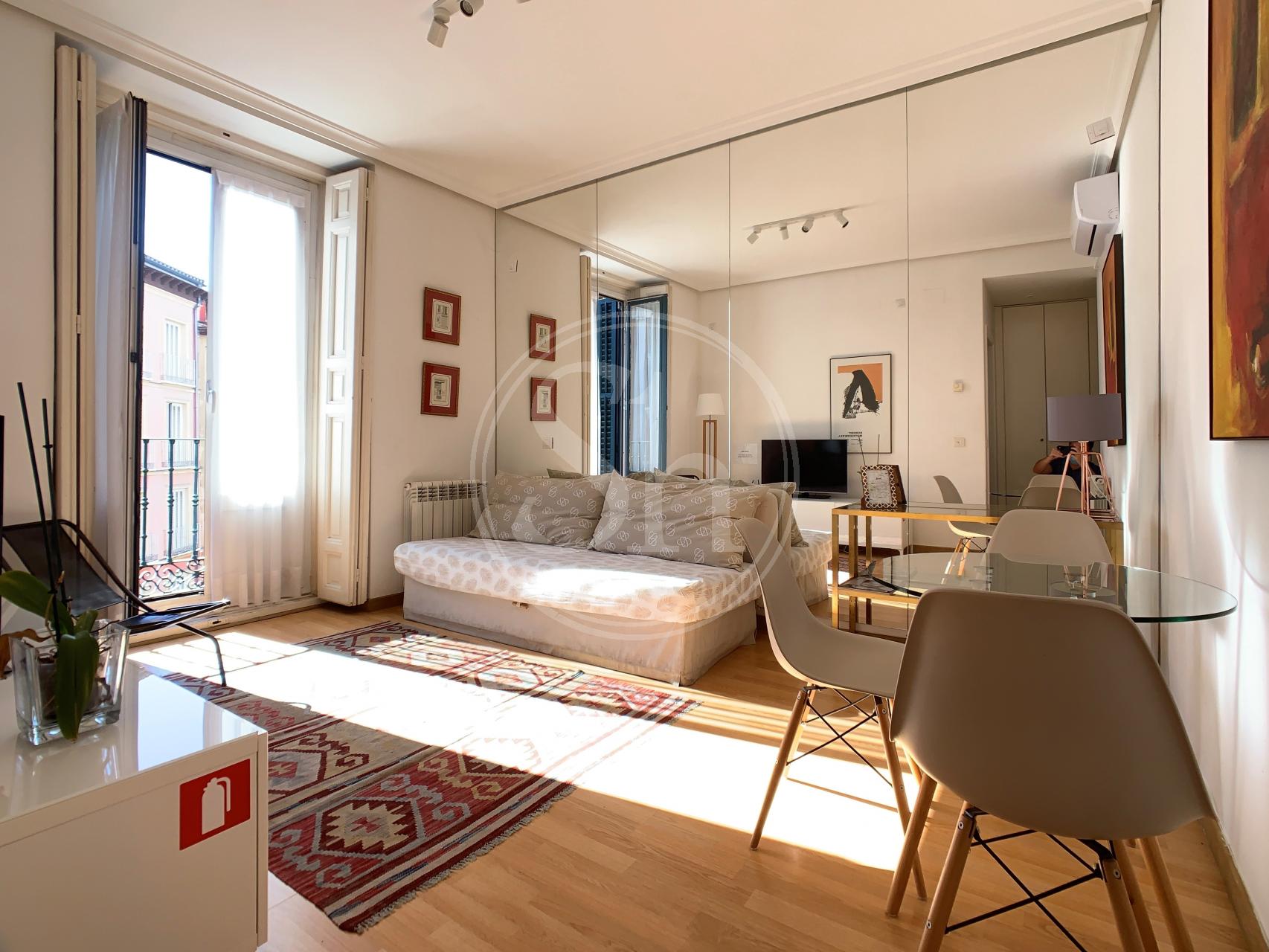 Apartamento en alquiler en c/Toledo cerca del Museo de San Isidro