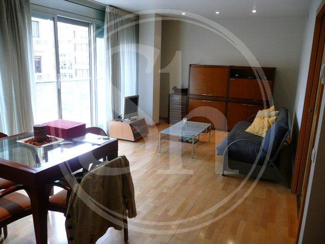Appartement te huur in Barcelona Calabria - Provença