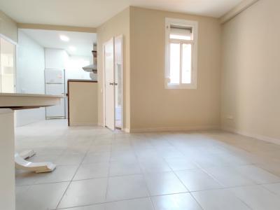 Appartement te huur in Barcelona Tinent Flomesta - Rambla De Badal