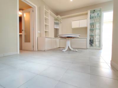 Appartement te huur in Barcelona Tinent Flomesta - Rambla De Badal