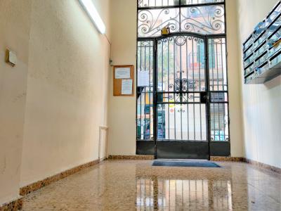 Appartement te huur in Barcelona Tinent Flomesta - Rambla De Badal